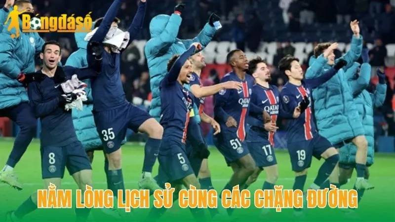 Nằm lòng lịch sử cùng các chặng đường